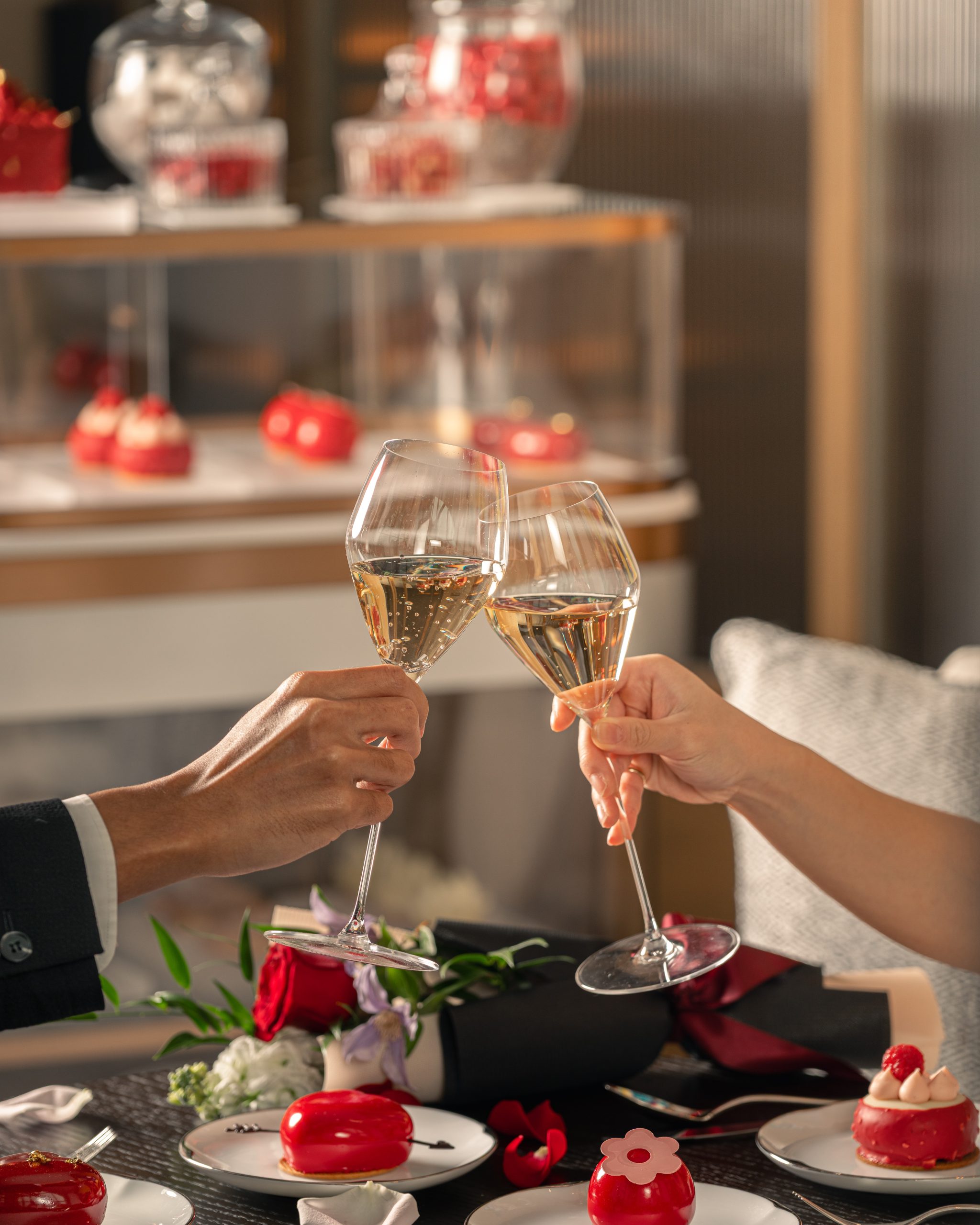 PHKL-Valentines-Champagne-Clink